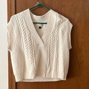 Universal Threads Cream Cable Knit Sweater Vest